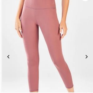 Fabletics powerhold crop leggings Size XS Mauve